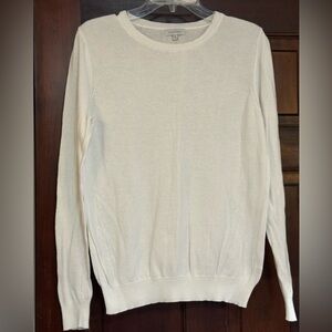 Classic Women's Cream Crew Neck Sweater